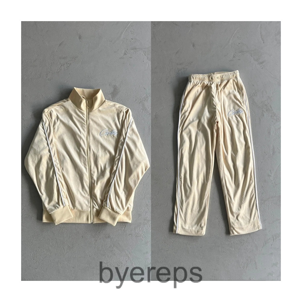 Unbranded Green Corteiz Tracksuit (Hoodie) — photo 3 of 4