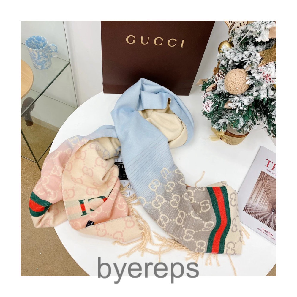 Gucci Scarf — photo 3 of 4