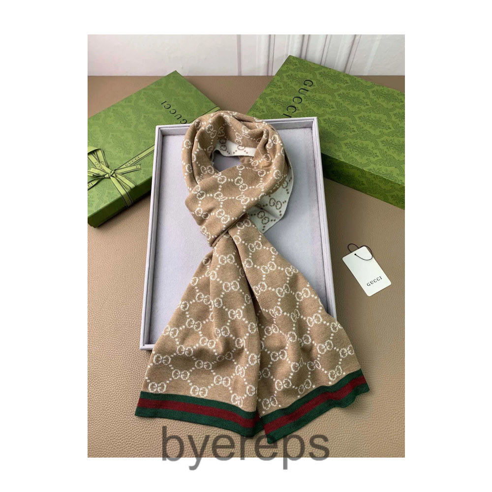 Gucci Scarf — photo 4 of 4
