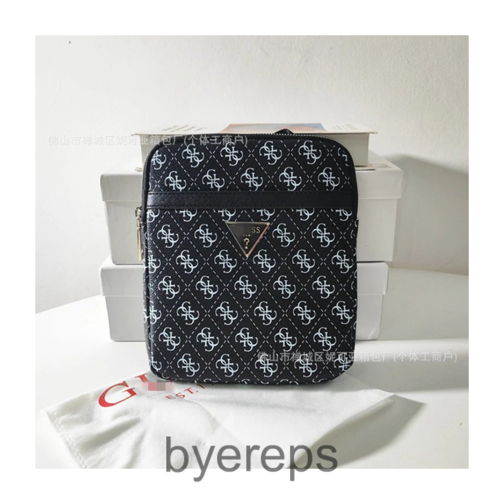 Unbranded Guess Bag — photo 4 of 4
