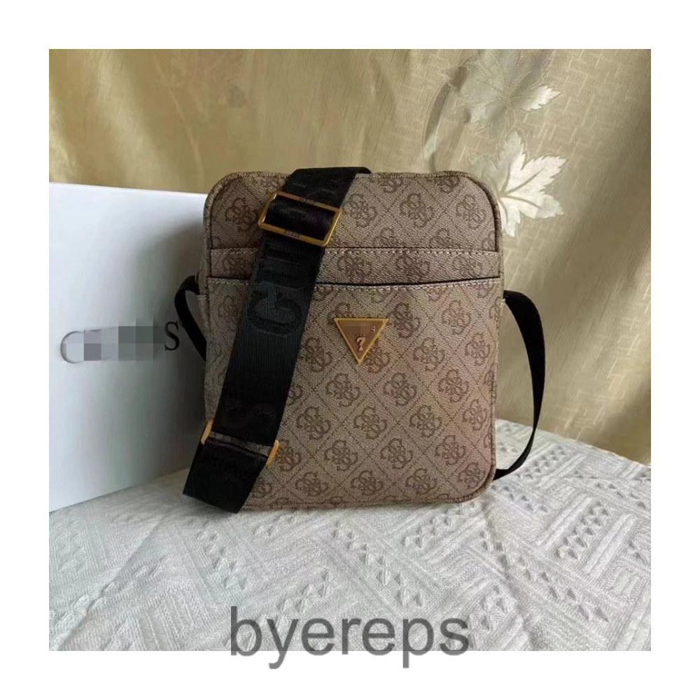 Unbranded Guess Bag — photo 4 of 4
