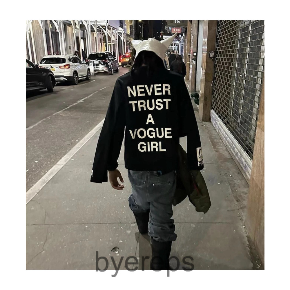 Unbranded HBA x Vogue "Never Trust A Vogue Girl" Longsleeve — photo 2 of 4