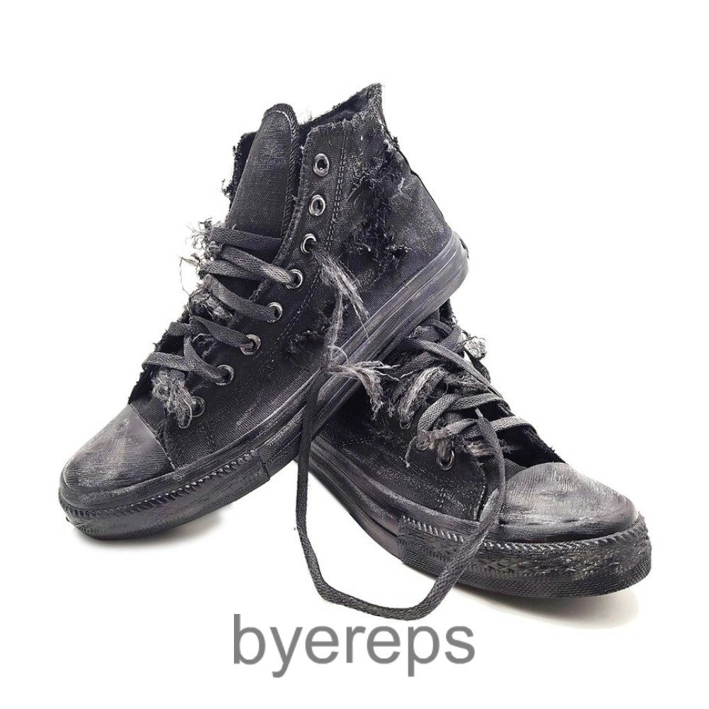 Unbranded High-top canvas sneakers with holes — photo 2 of 4