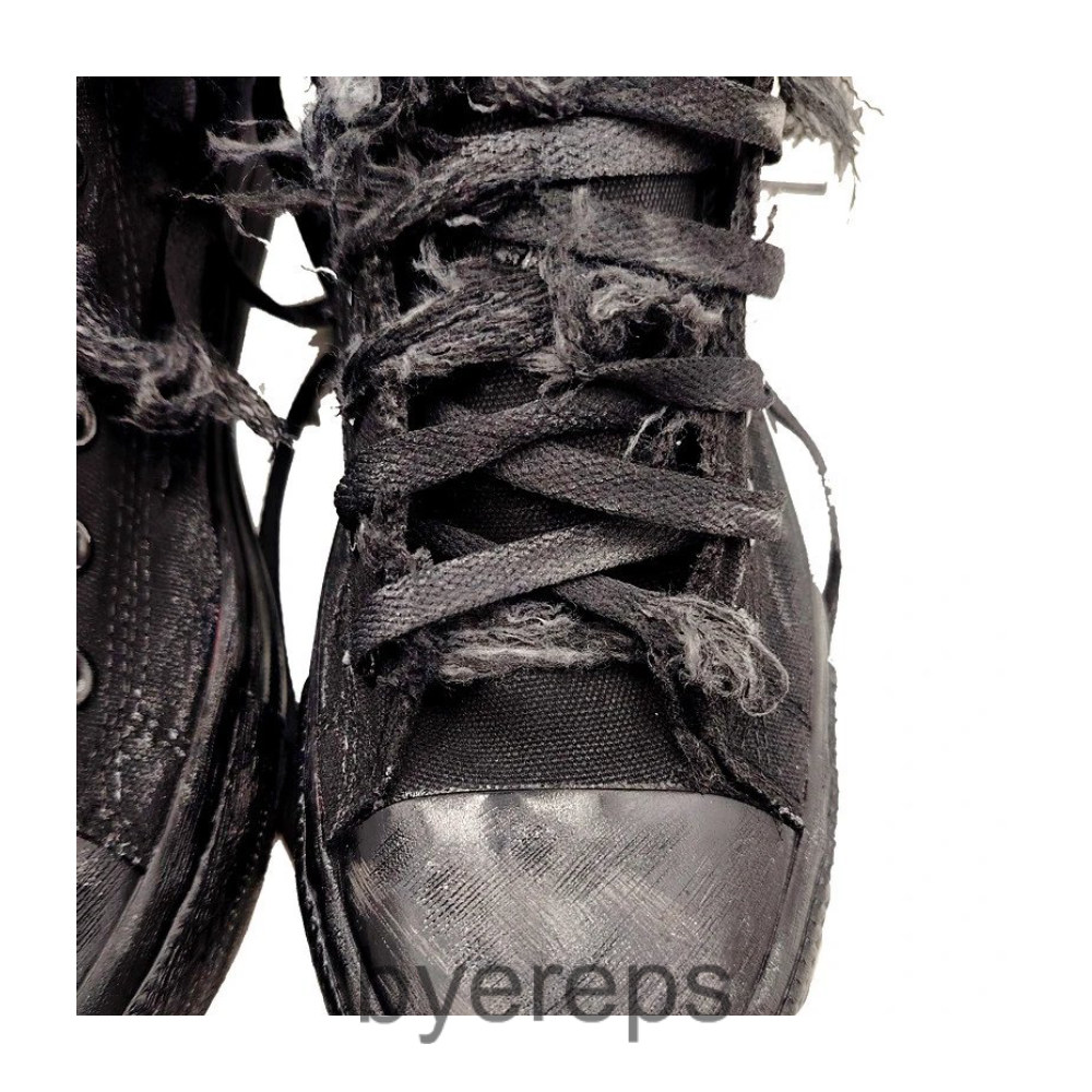 Unbranded High-top canvas sneakers with holes — photo 3 of 4