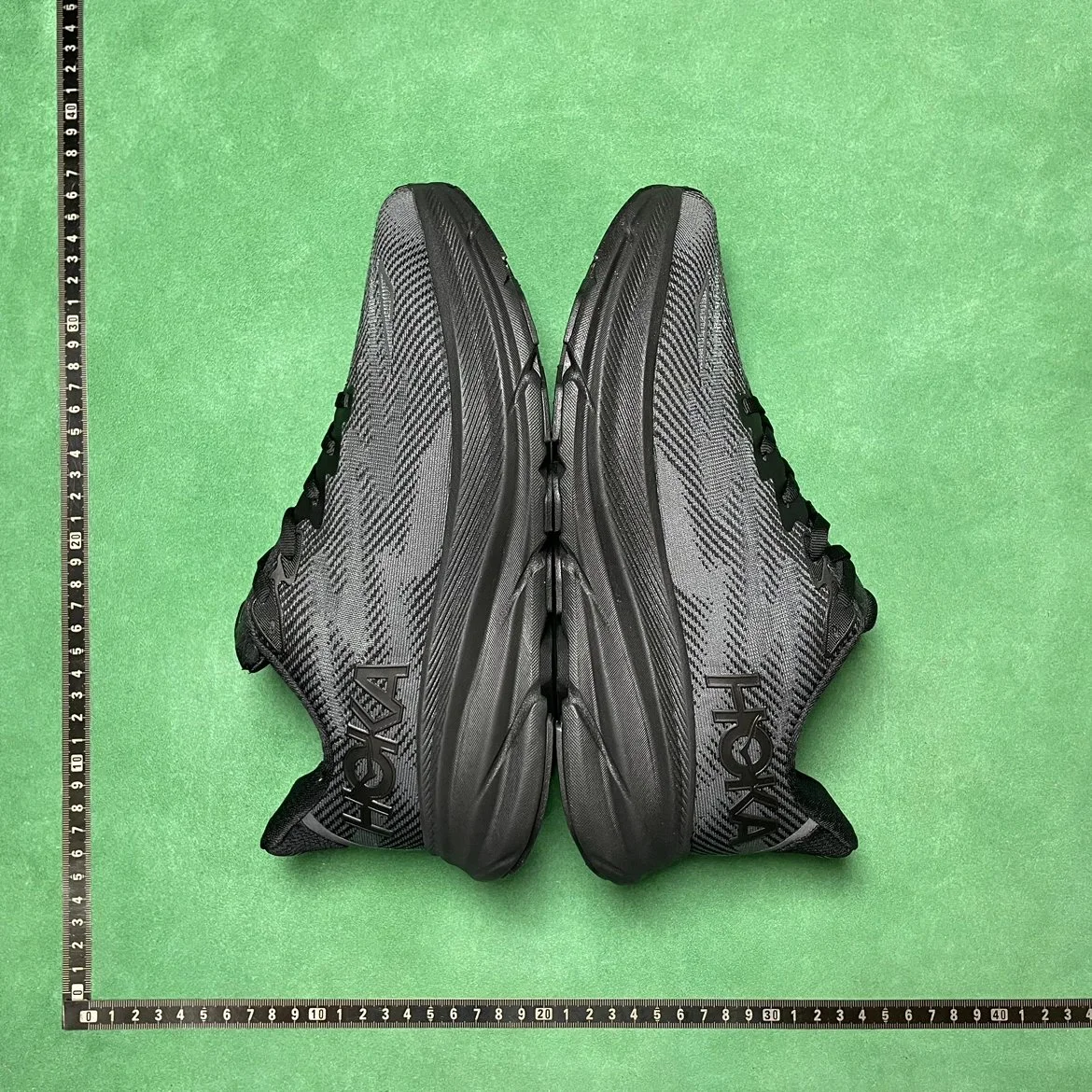 HOKA Clifton 9