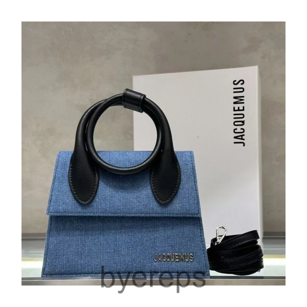Jacquemus Bag — photo 3 of 4