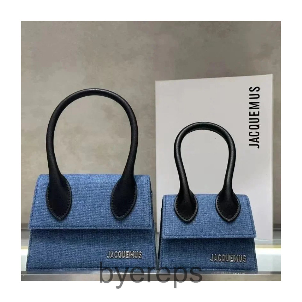 Jacquemus Handbag Long — photo 2 of 4