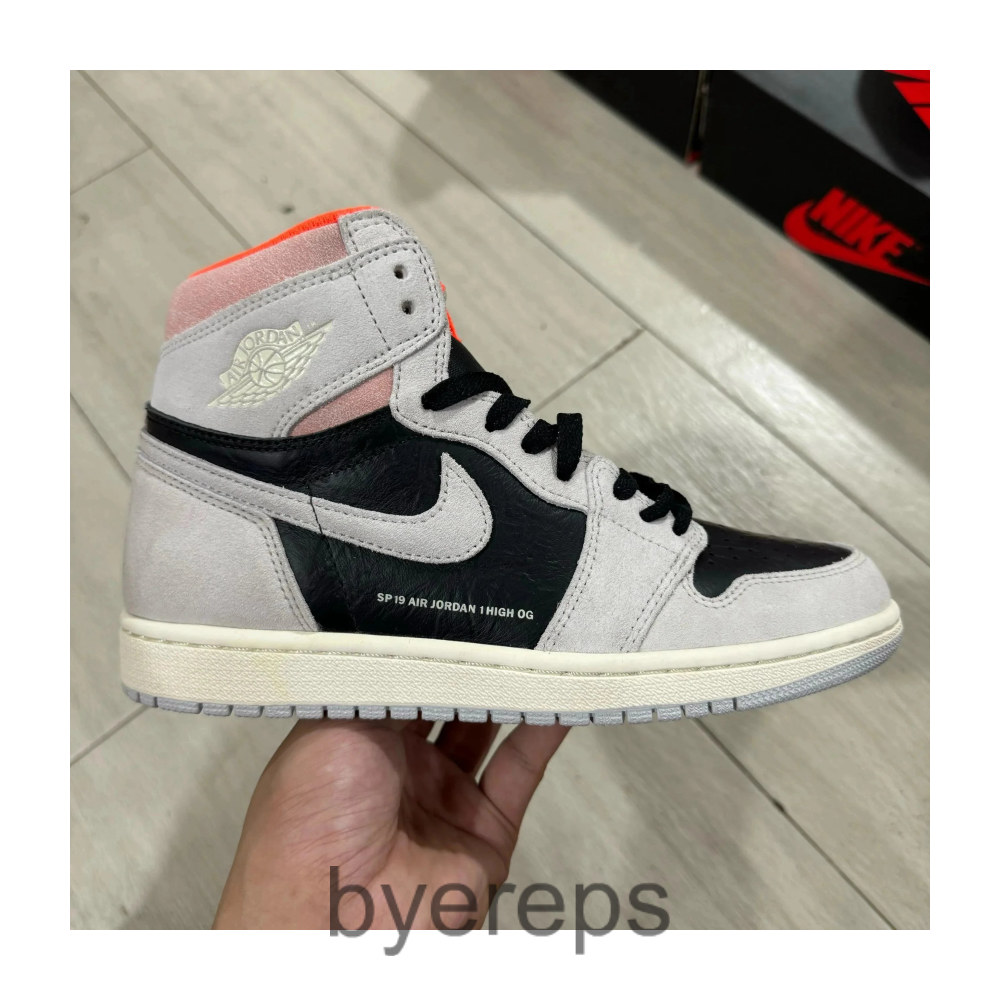 Jordan 1 High — photo 2 of 4