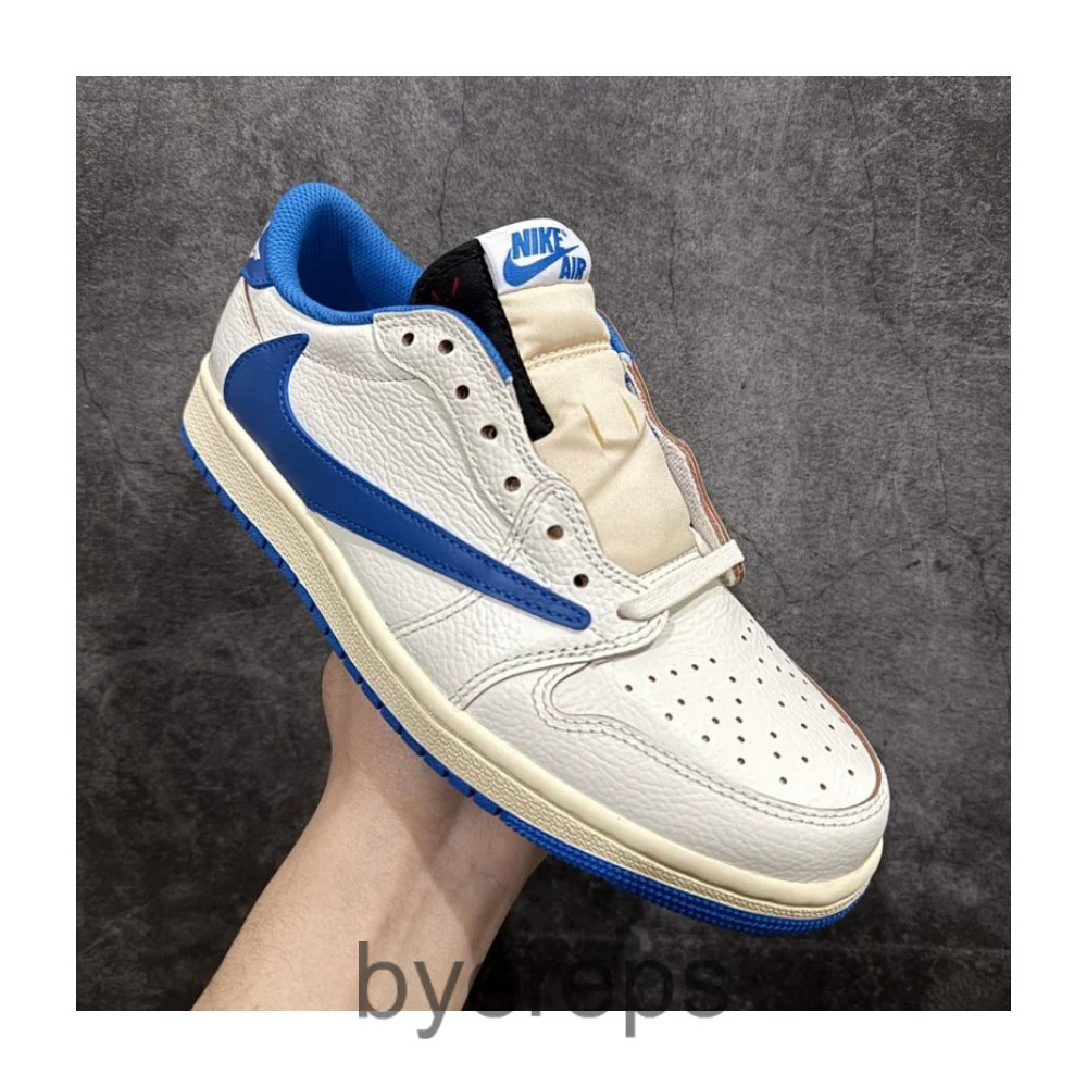 Jordan 1 Low Travis Scott x White Party — photo 2 of 4