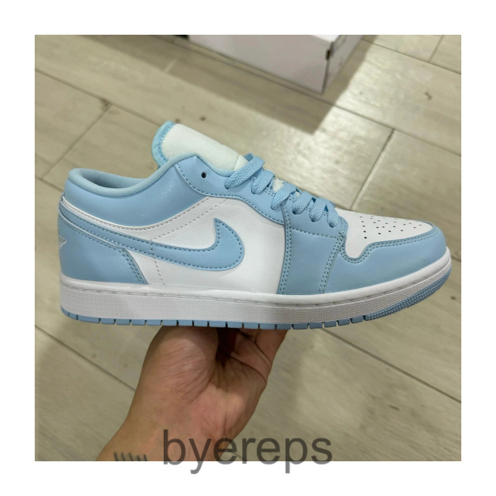 Jordan 1 lows — photo 2 of 4