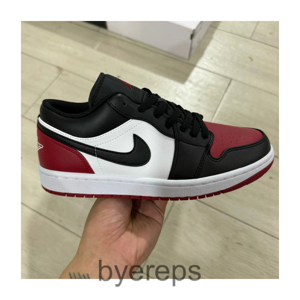 Jordan 1 lows — photo 3 of 4