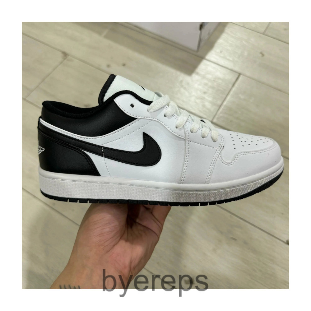 Jordan 1 lows — photo 4 of 4