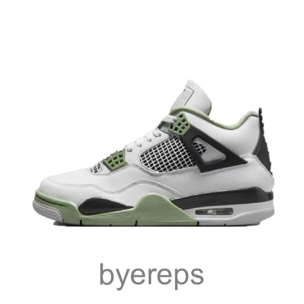 Jordan 4 Metallic Orange — photo 4 of 4