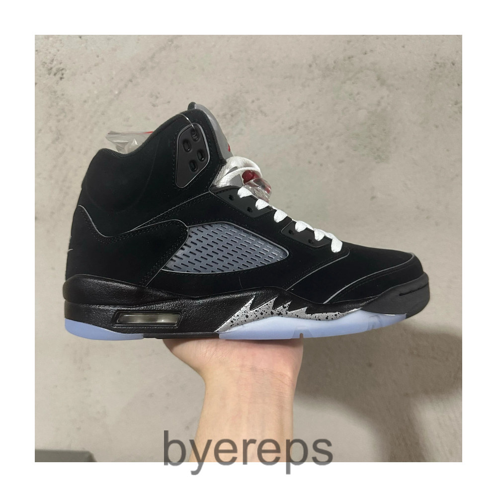Jordan 5 Metallic Silver — photo 3 of 4