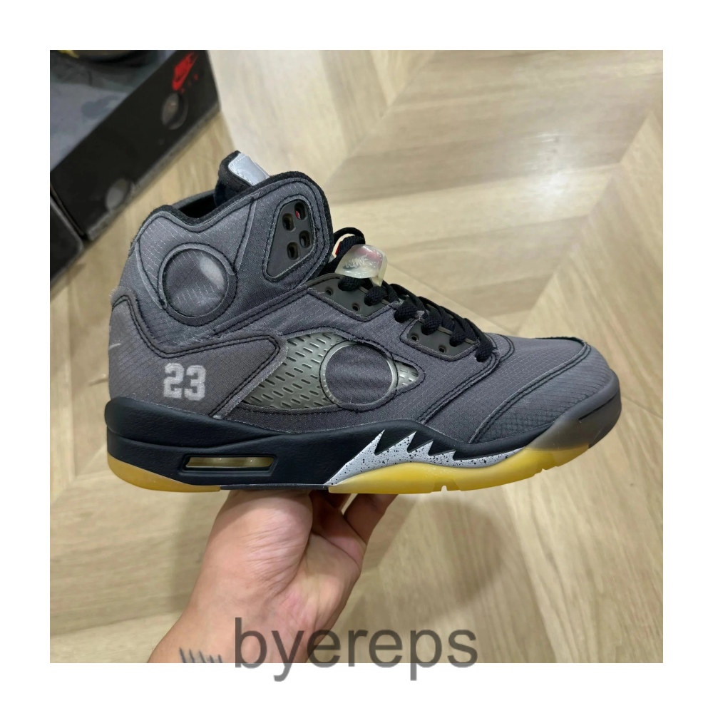 Jordan 5 offwhite