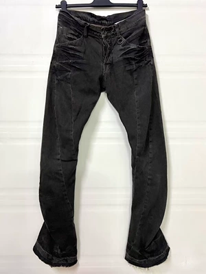 Julius 08 Spiral Cut Jeans