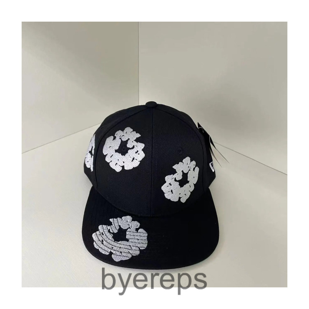 Unbranded LA Cap's — photo 4 of 4