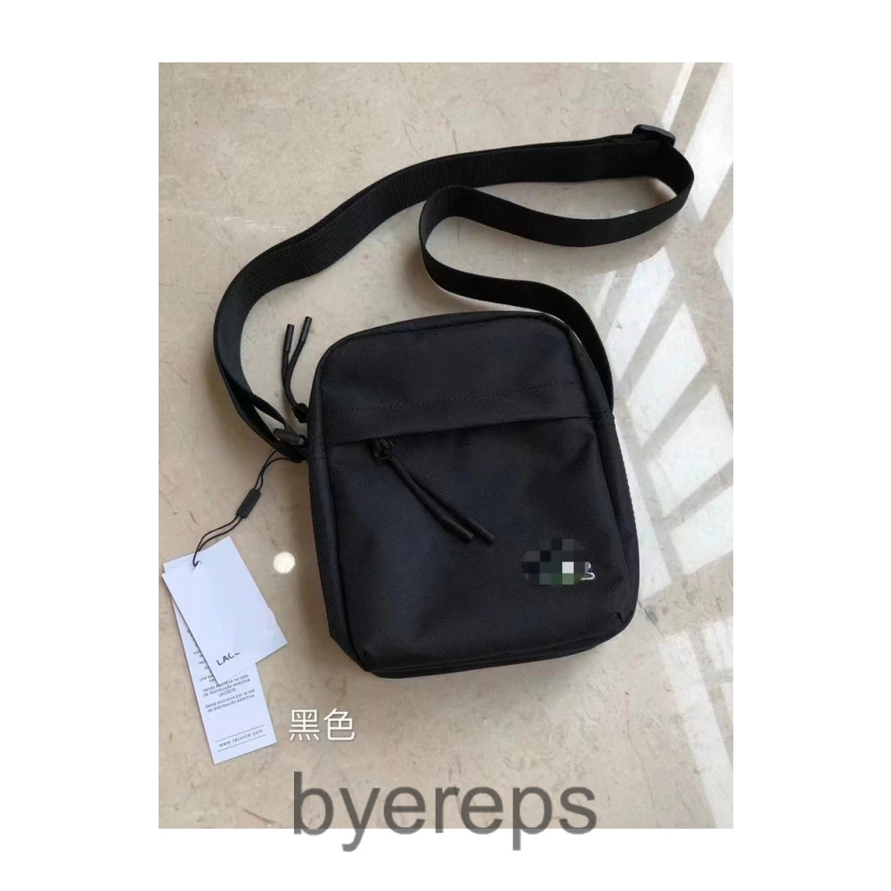 Lacoste Bag — photo 3 of 4