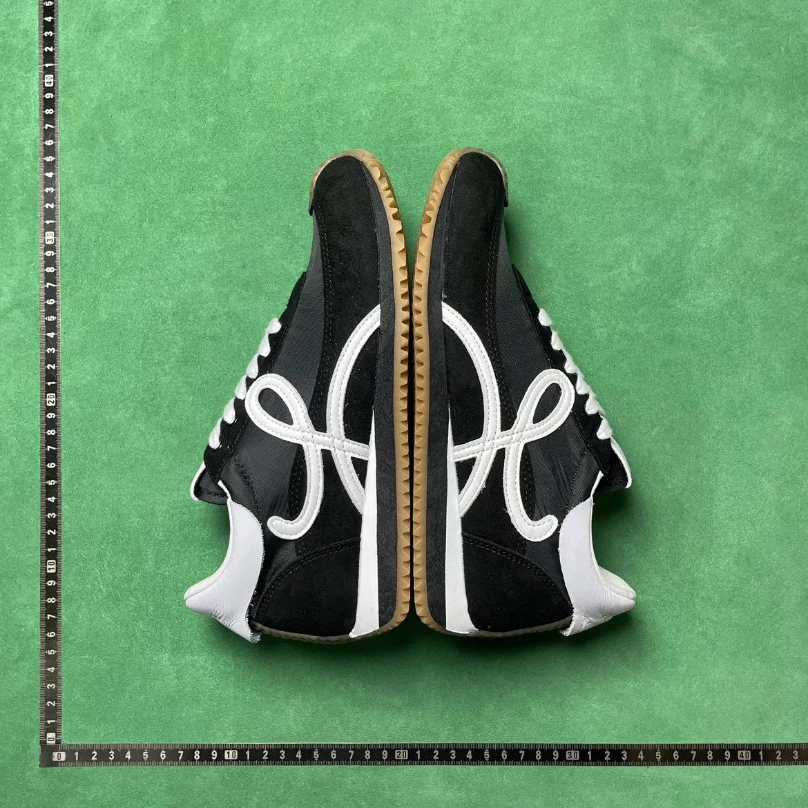 Loewe Flow Runner