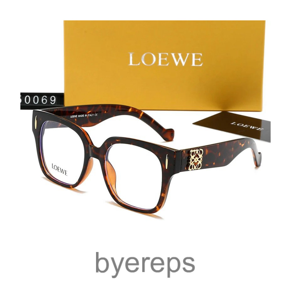 Loewe SunGlasses — photo 4 of 4