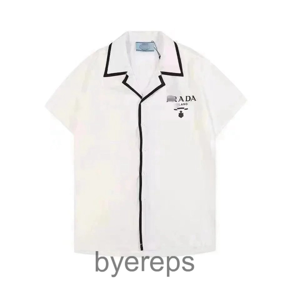 Lots of Prada Polos — photo 3 of 4
