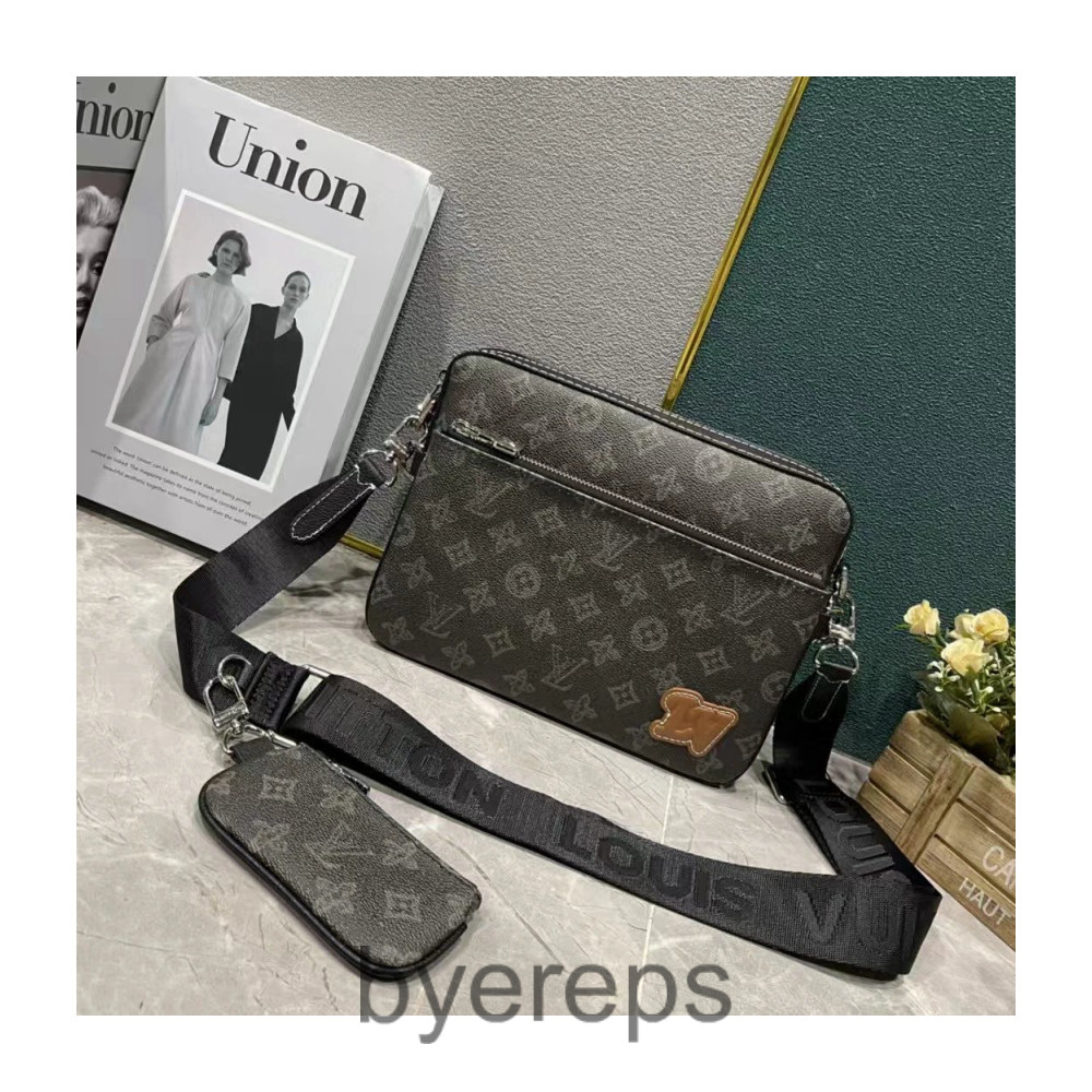 Louis Vuitton Bag — photo 4 of 4