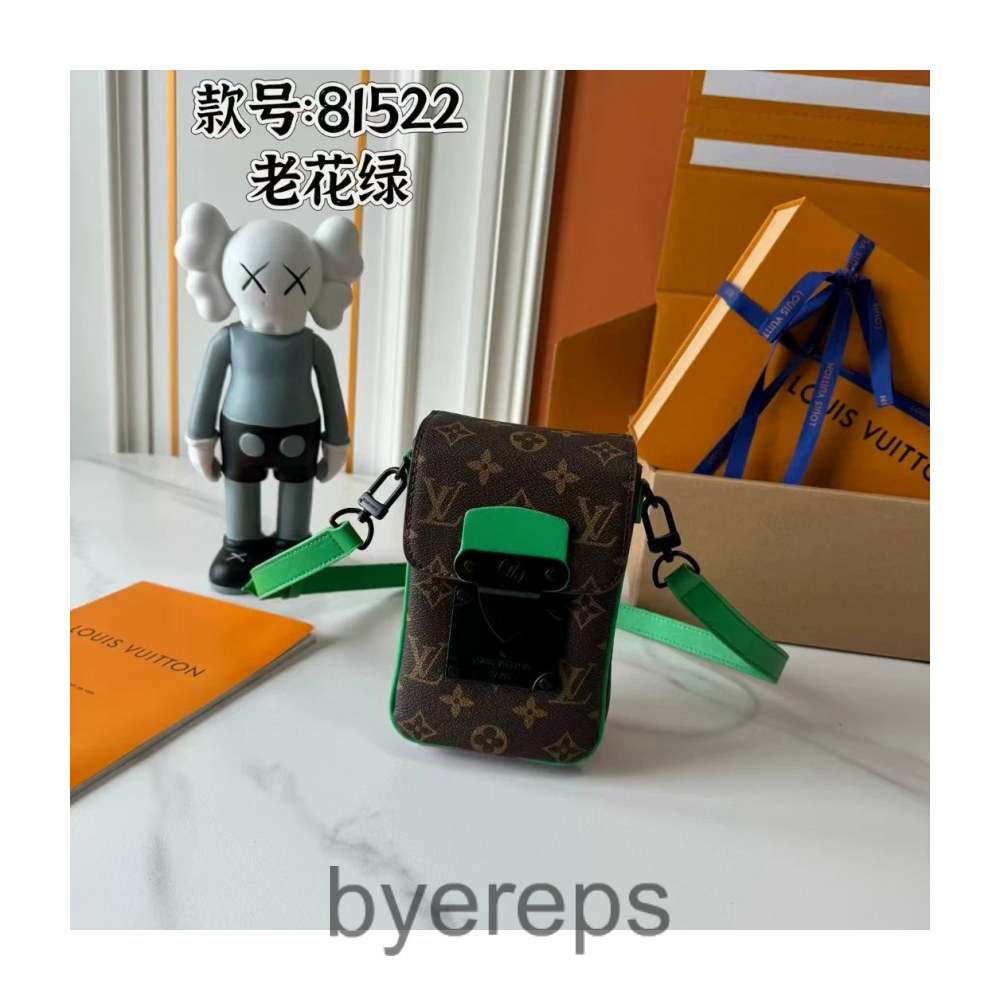 Louis Vuitton Bag — photo 2 of 4