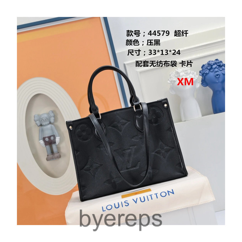 Louis Vuitton Bag — photo 4 of 4