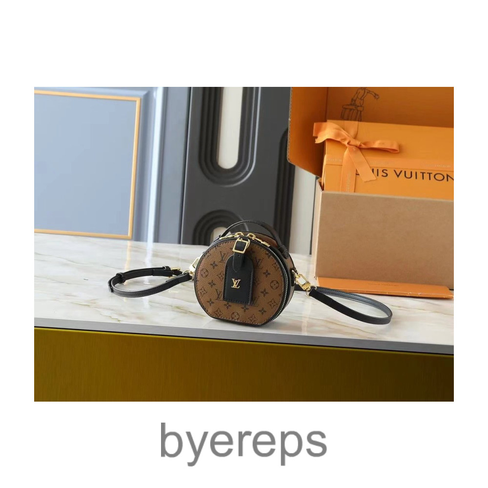 Louis Vuitton Bag — photo 3 of 3