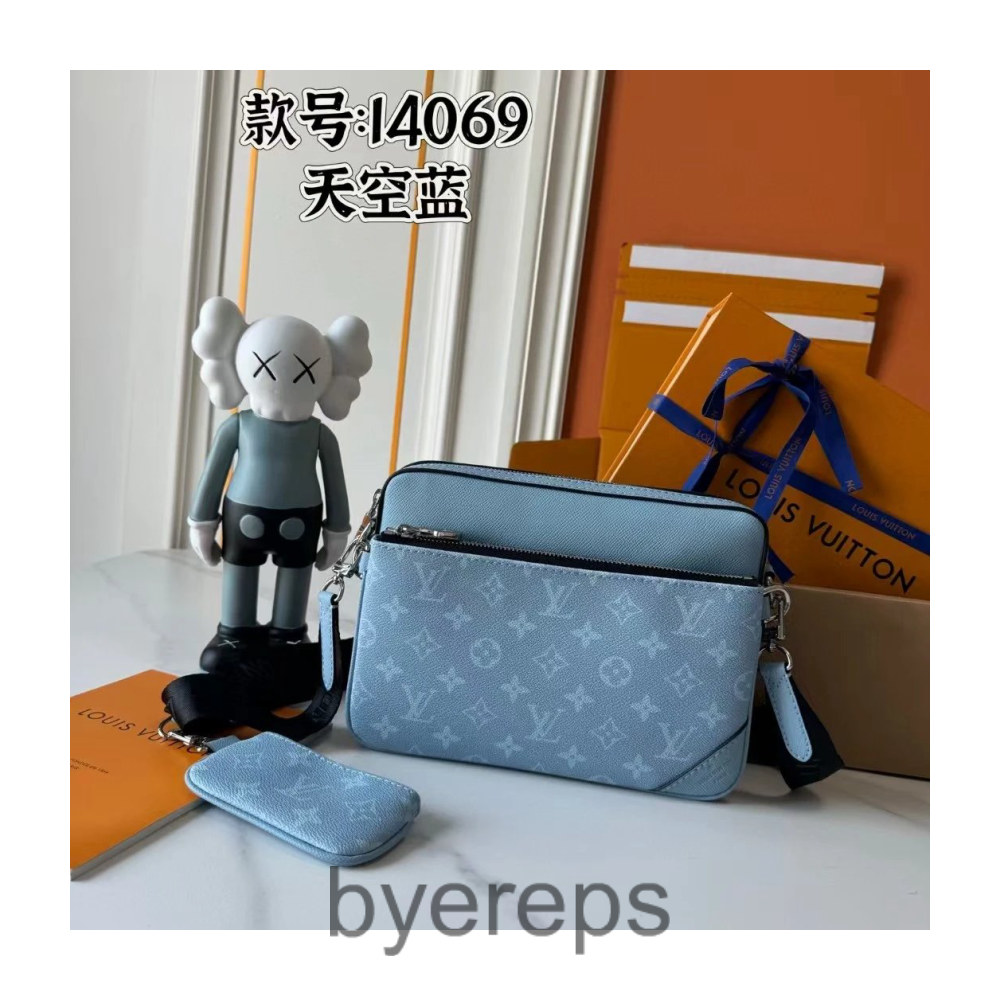 Louis Vuitton Bag — photo 2 of 4