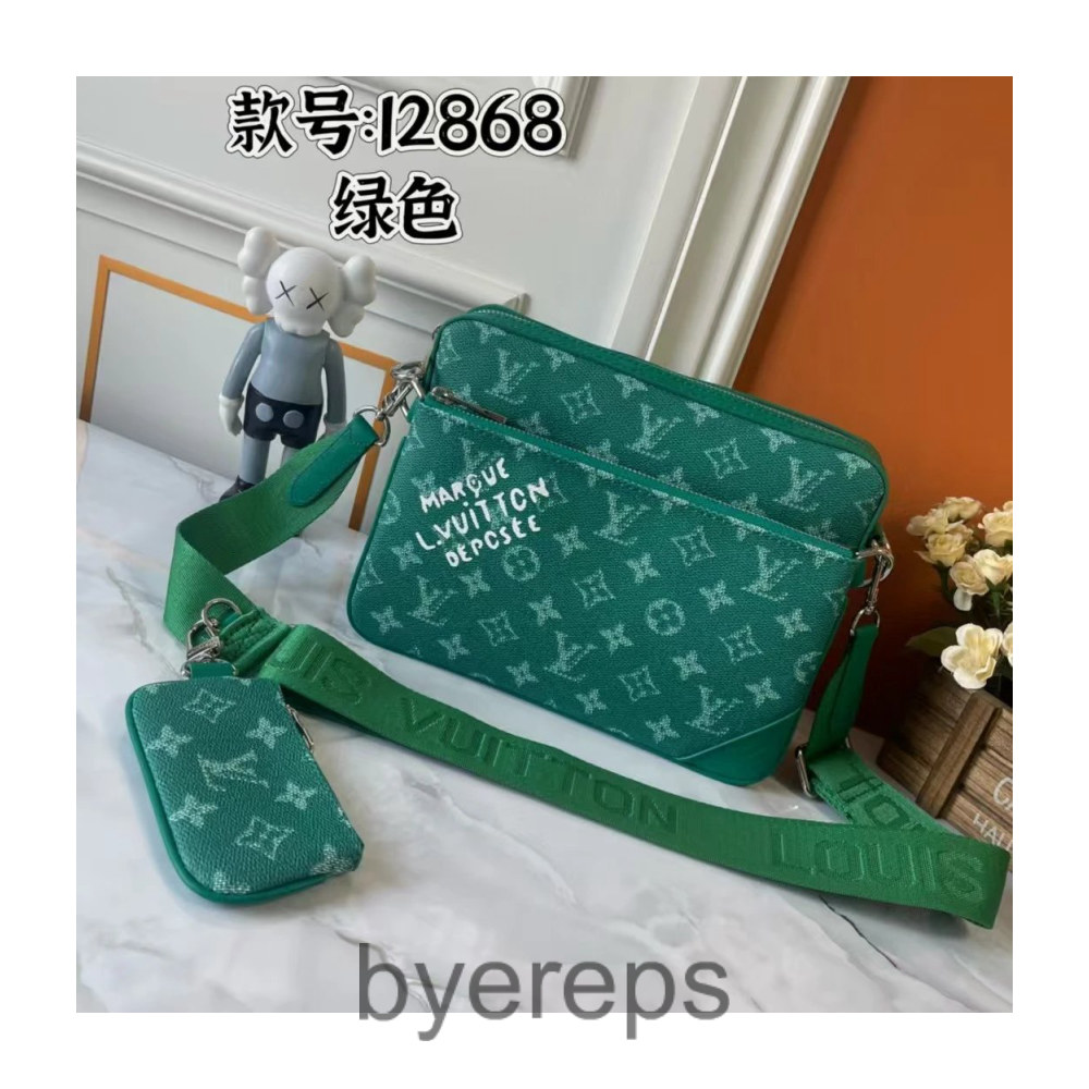 Louis Vuitton Bag — photo 4 of 4