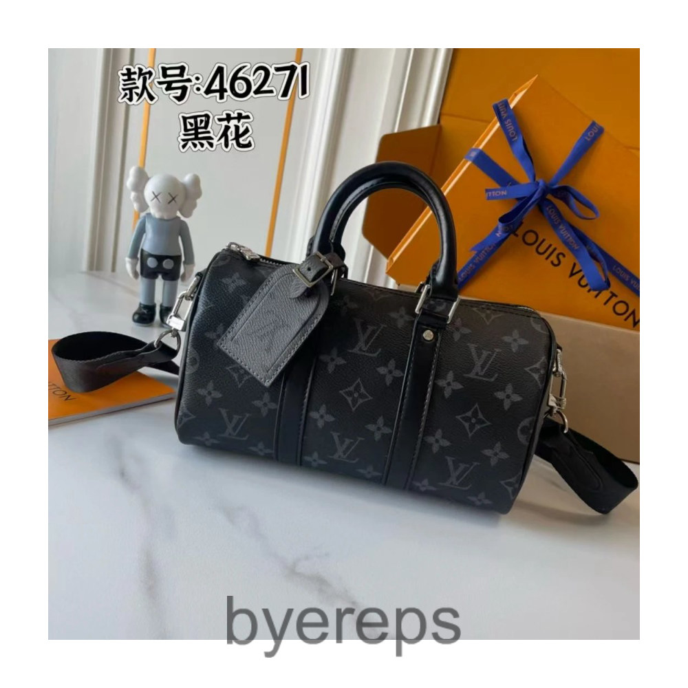 Louis Vuitton Bag — photo 4 of 4