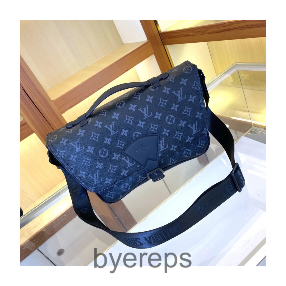 Louis Vuitton Bag — photo 3 of 4