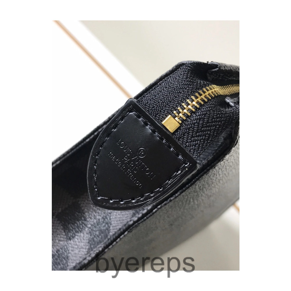 Louis Vuitton Bag — photo 2 of 4