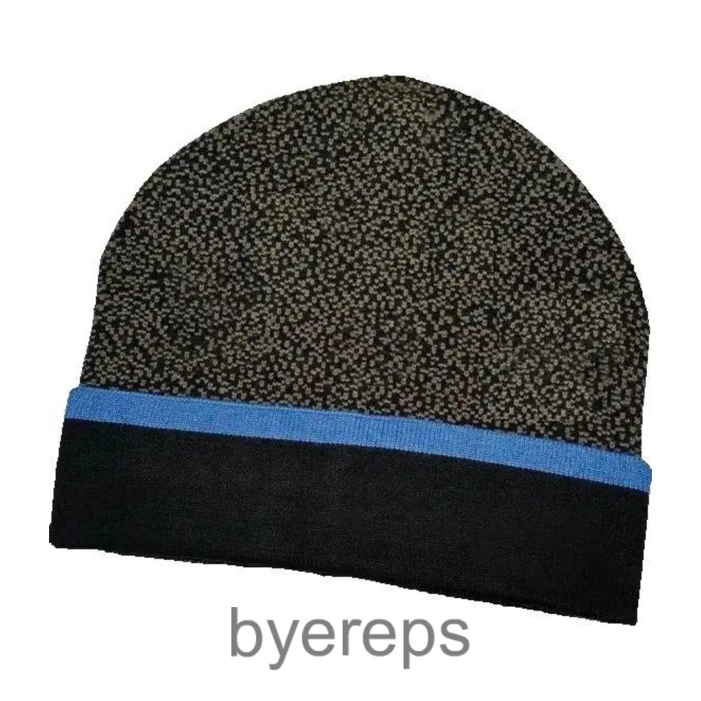Louis Vuitton Beanie (4-Colorways)