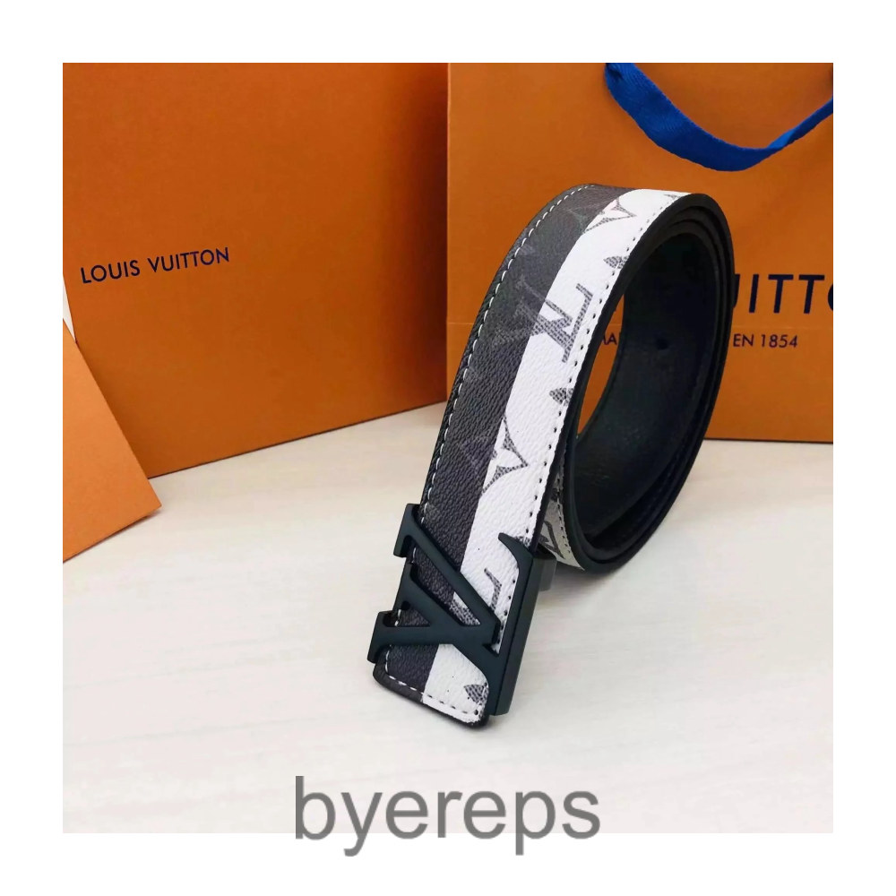 Louis Vuitton Belts — photo 4 of 4