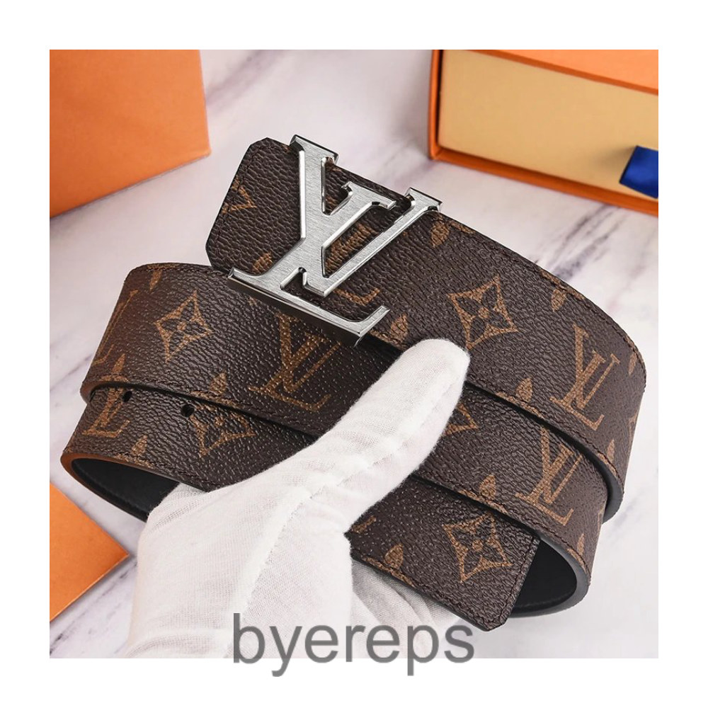 Louis Vuitton Belts (with box) — photo 3 of 4