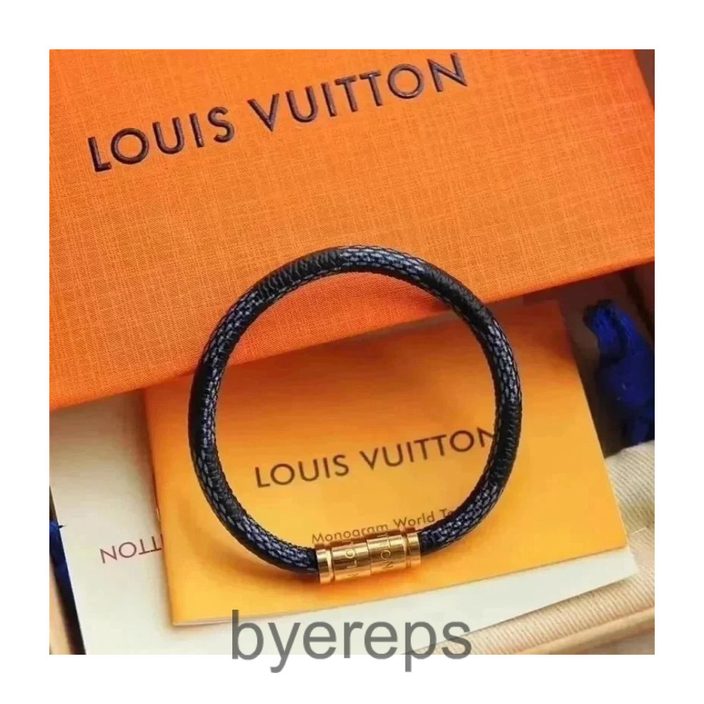 Louis vuitton bracelet — photo 3 of 4