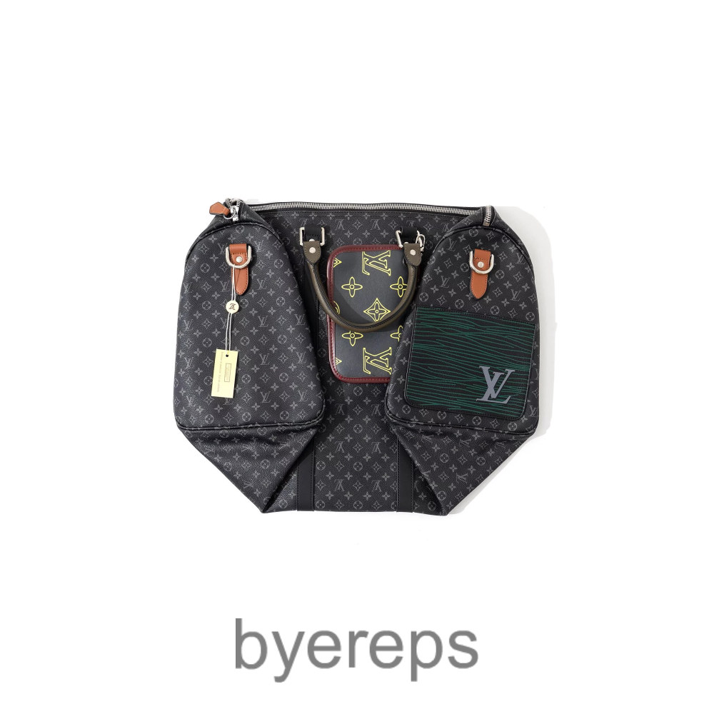 Louis Vuitton Duffle Bag — photo 4 of 4