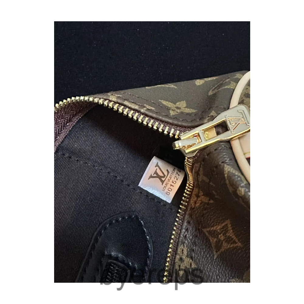 Louis Vuitton Duffle Bag — photo 4 of 4