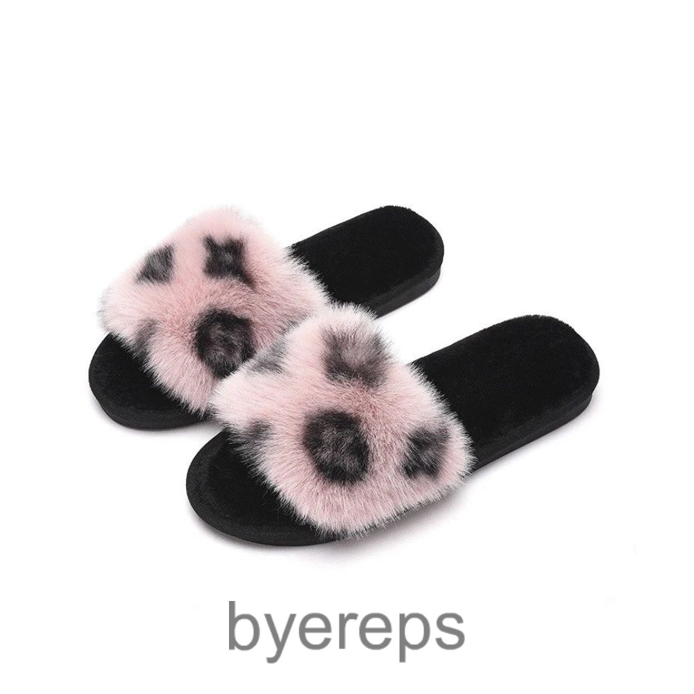 Unbranded Louis Vuitton Fur Slides — photo 3 of 4