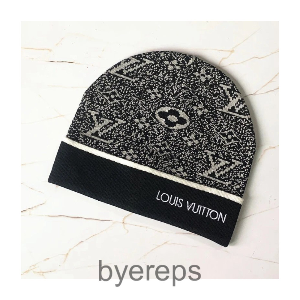Louis Vuitton Hat — photo 3 of 4