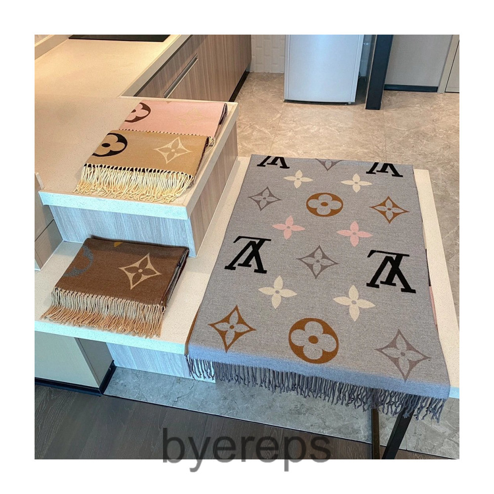 Louis Vuitton Scarf