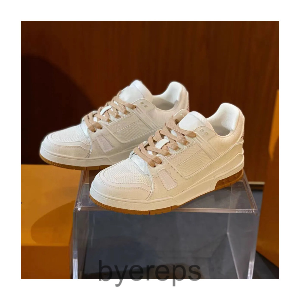 Unbranded Louis Vuitton Skate — photo 2 of 4