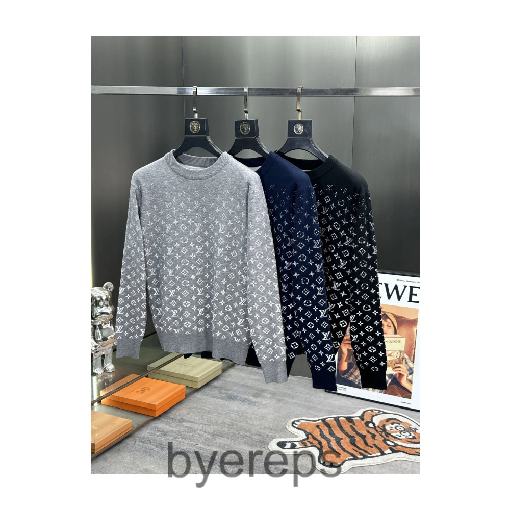 Louis Vuitton Sweater — photo 2 of 2
