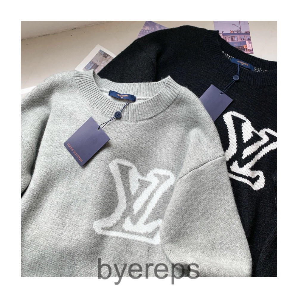 Louis Vuitton Sweater — photo 2 of 4