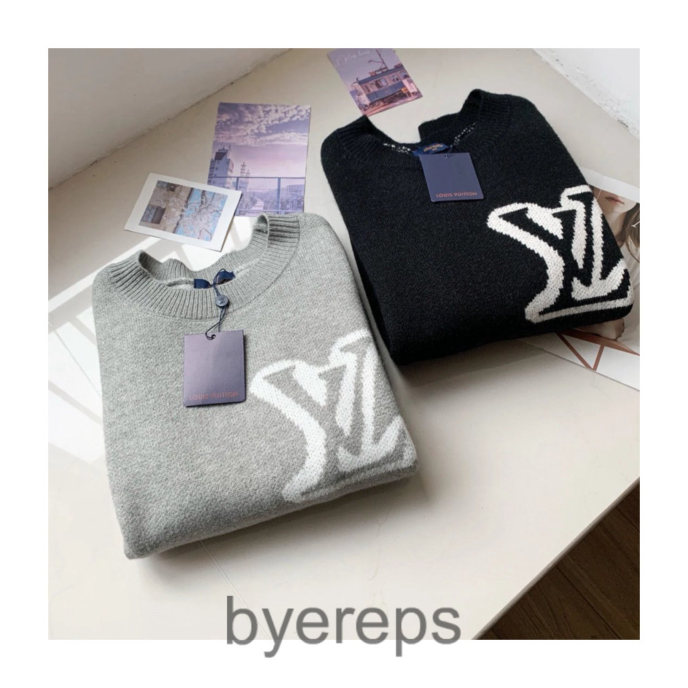 Louis Vuitton Sweater — photo 3 of 4