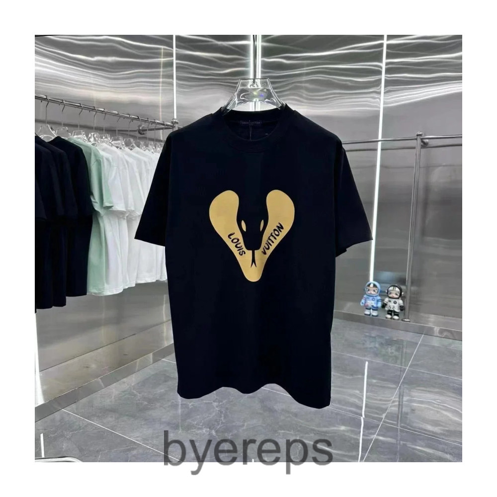 Louis vuitton tees ( 20+ colors ) — photo 2 of 4