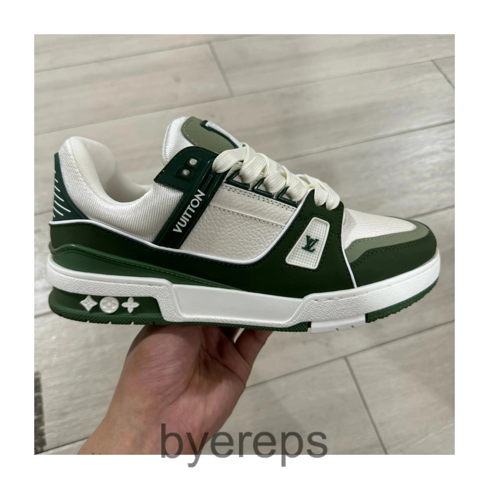 Louis Vuitton Trainers — photo 2 of 4