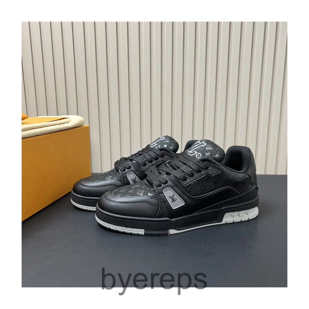 Unbranded Louis Vuitton Trainers — photo 2 of 4